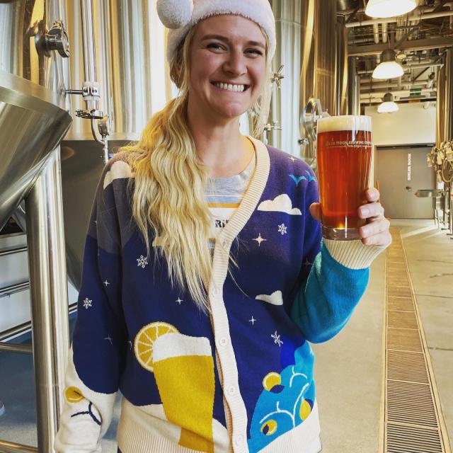 We’ve got our holiday sweaters on because we’re tapping JOLLY, our Christmas Amber with cherry, honey, and spices. We swear we’ve been good this year!
•
•
•
#holidayseason #beerstagram #jolly #amber #newbeer #beerrelease #rinodistrict #denverbeer #coloradobrewery #weekendvibes